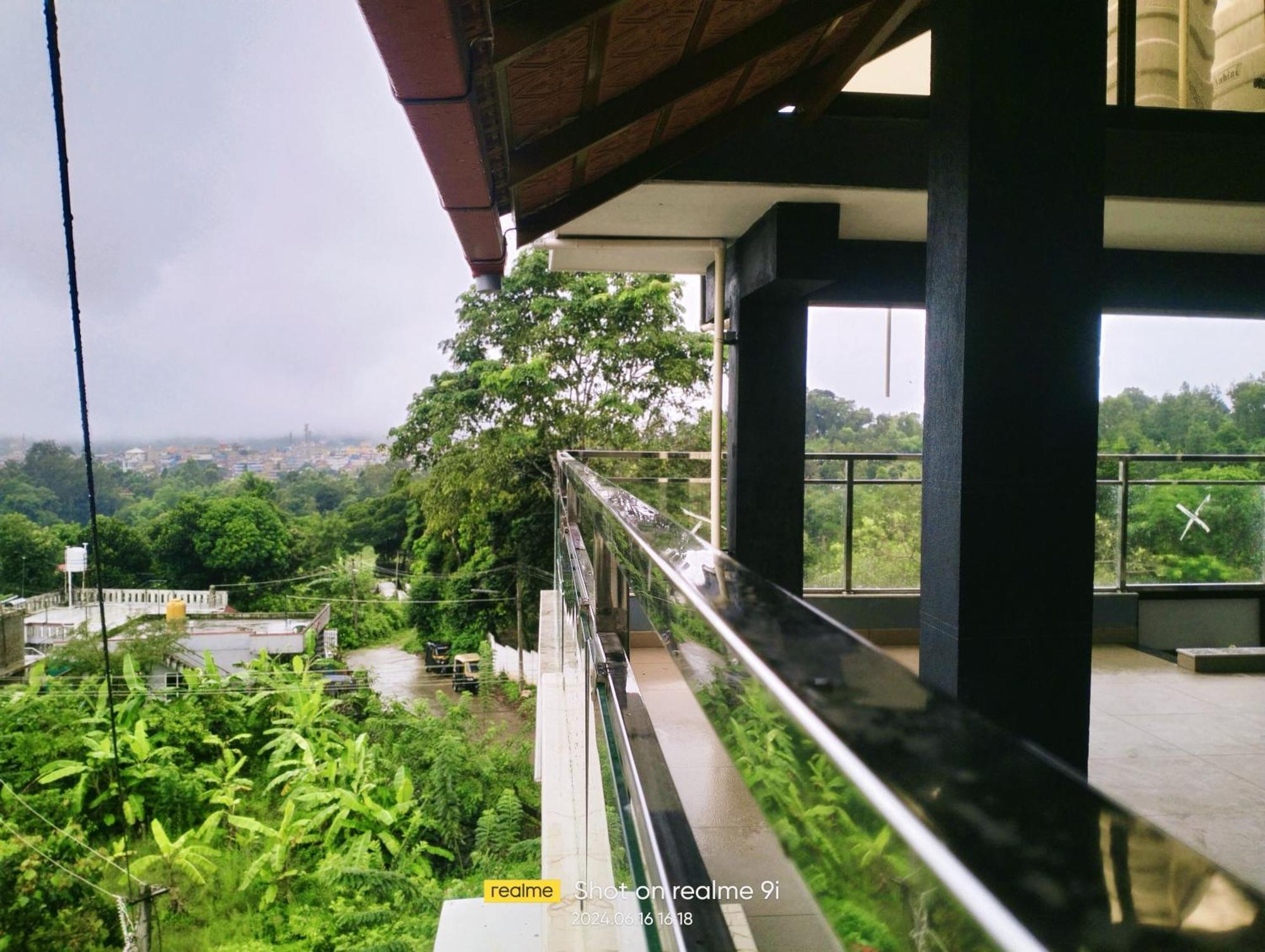 Valley Vista Villa Madikeri Coorg Exterior photo